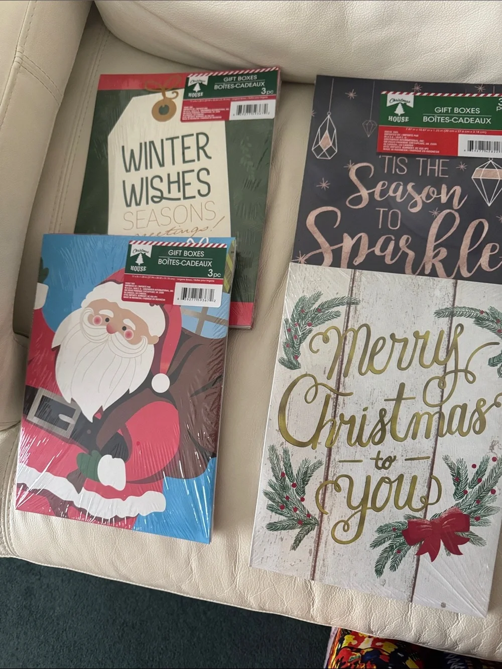 Assorted Holiday Gift Bags - Red, Green, White - Unbranded Festive Sets